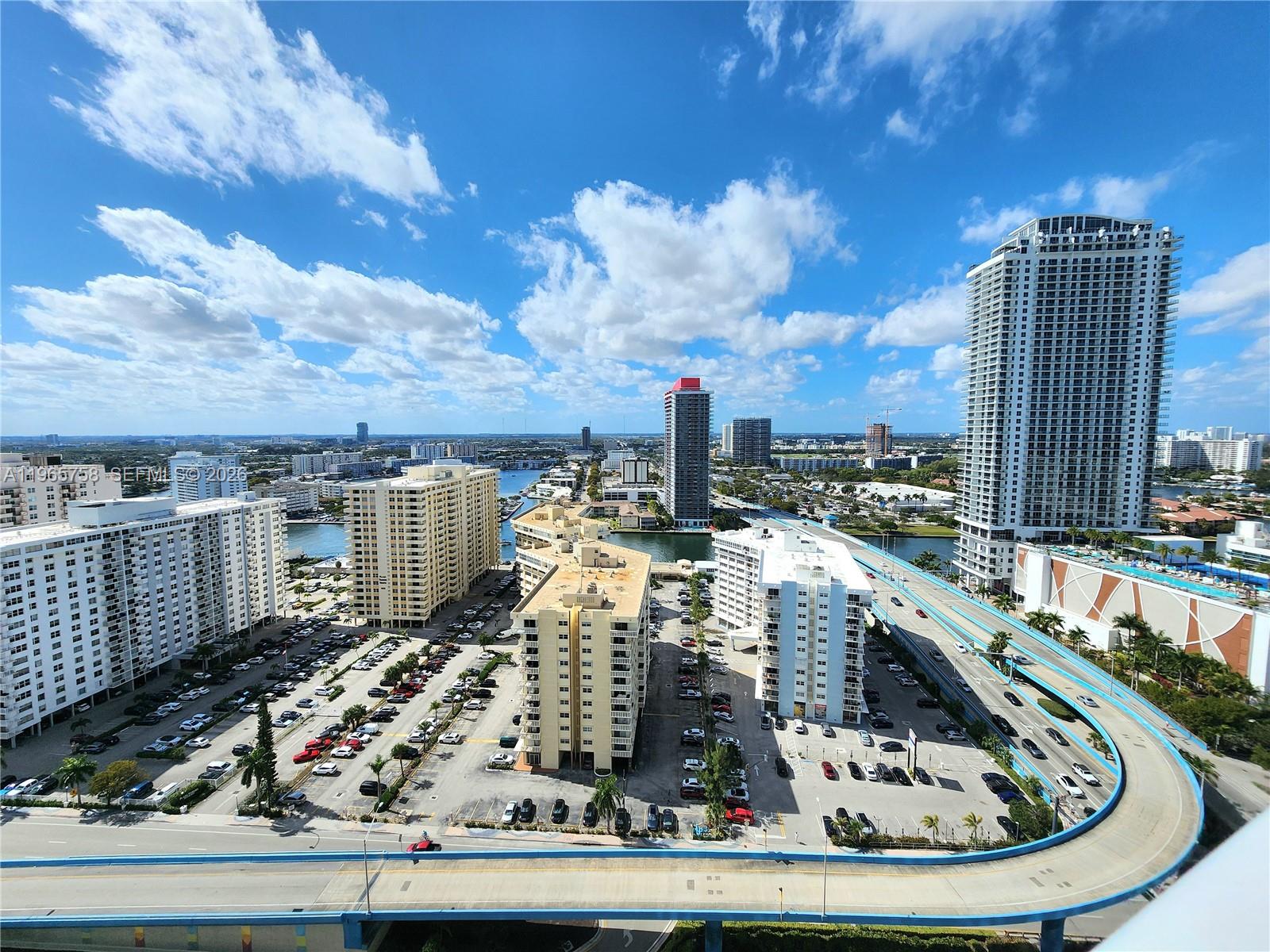 2406 2 / 1 1086 sq. ft. $ 2026-04-30 0 foto
