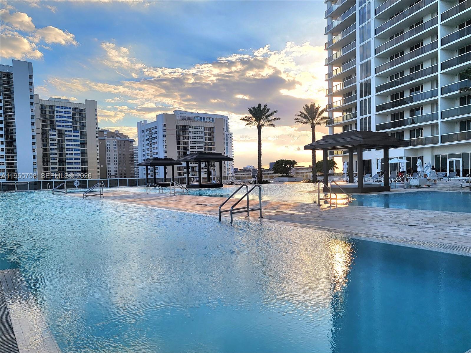 2406 2 / 1 1086 sq. ft. $ 2026-04-30 0 foto