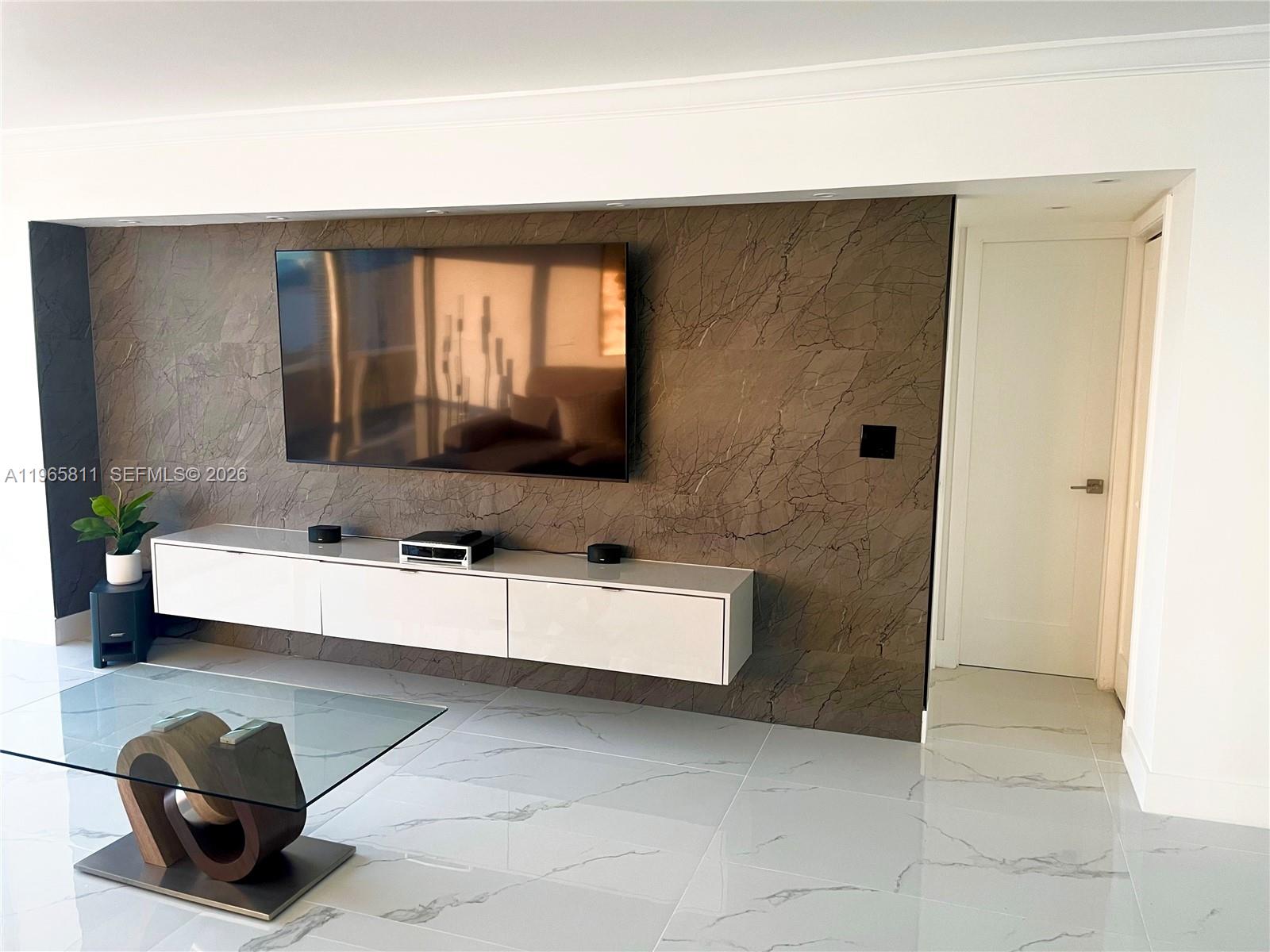 Photo of 3701 Country Club Dr #1505, Aventura, Florida, 33180 -