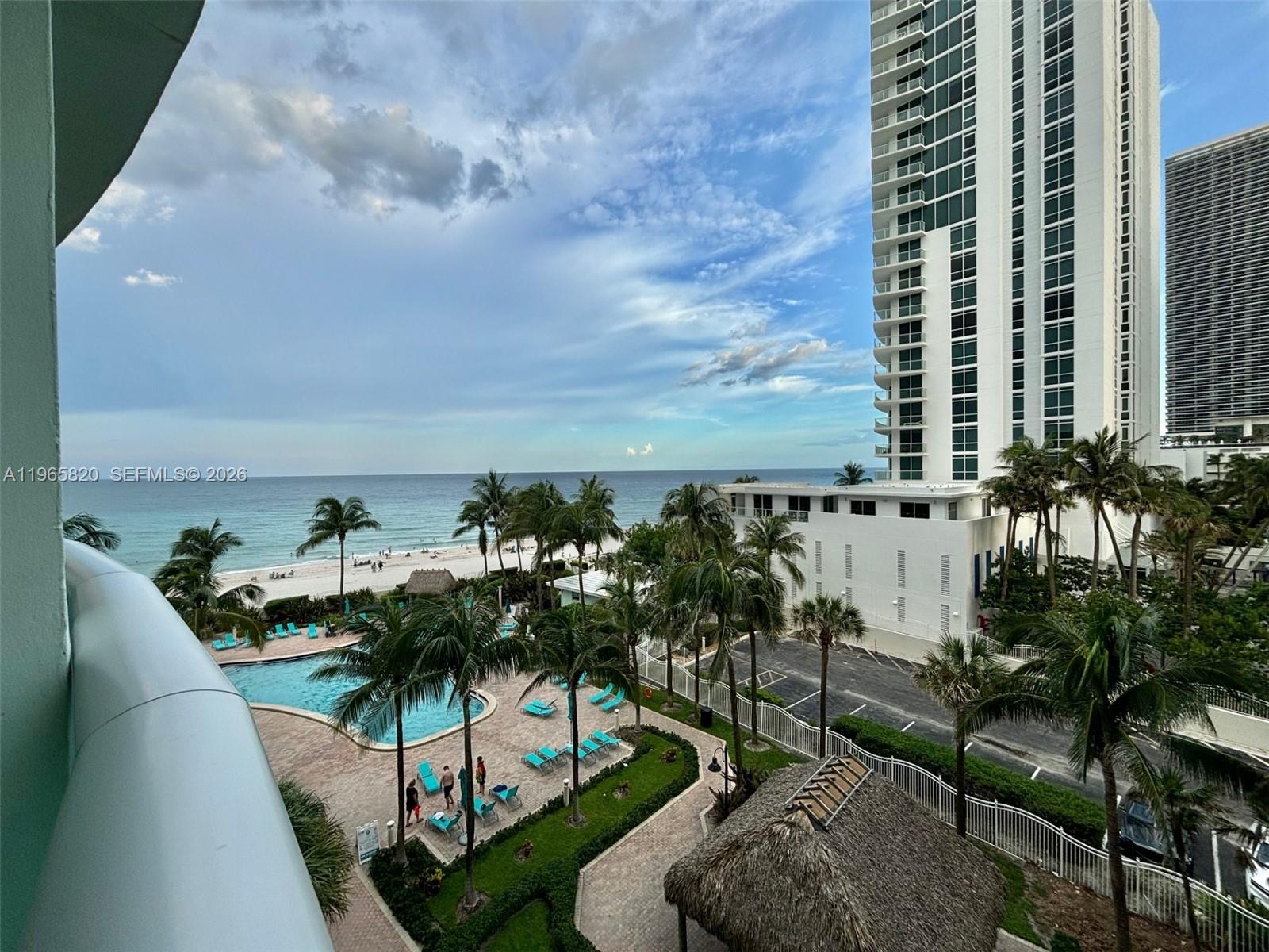 Photo of 3901 Ocean Dr  #5H, Hollywood, Florida, 33019 - View