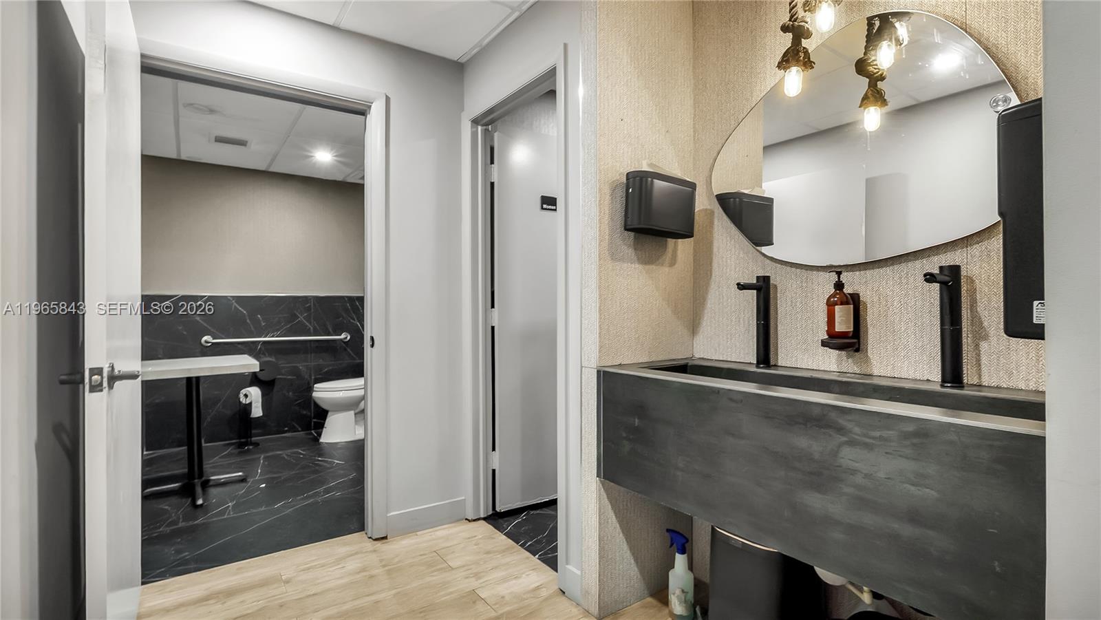 Подробнее / кв.футов $ 2026-02-15 0 Фото