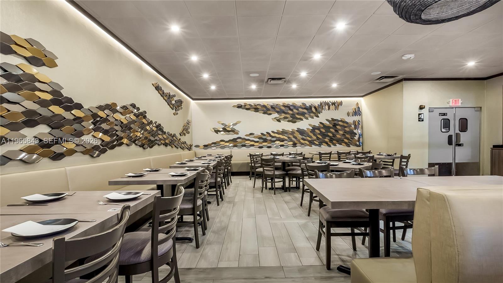 Подробнее / кв.футов $ 2026-02-15 0 Фото