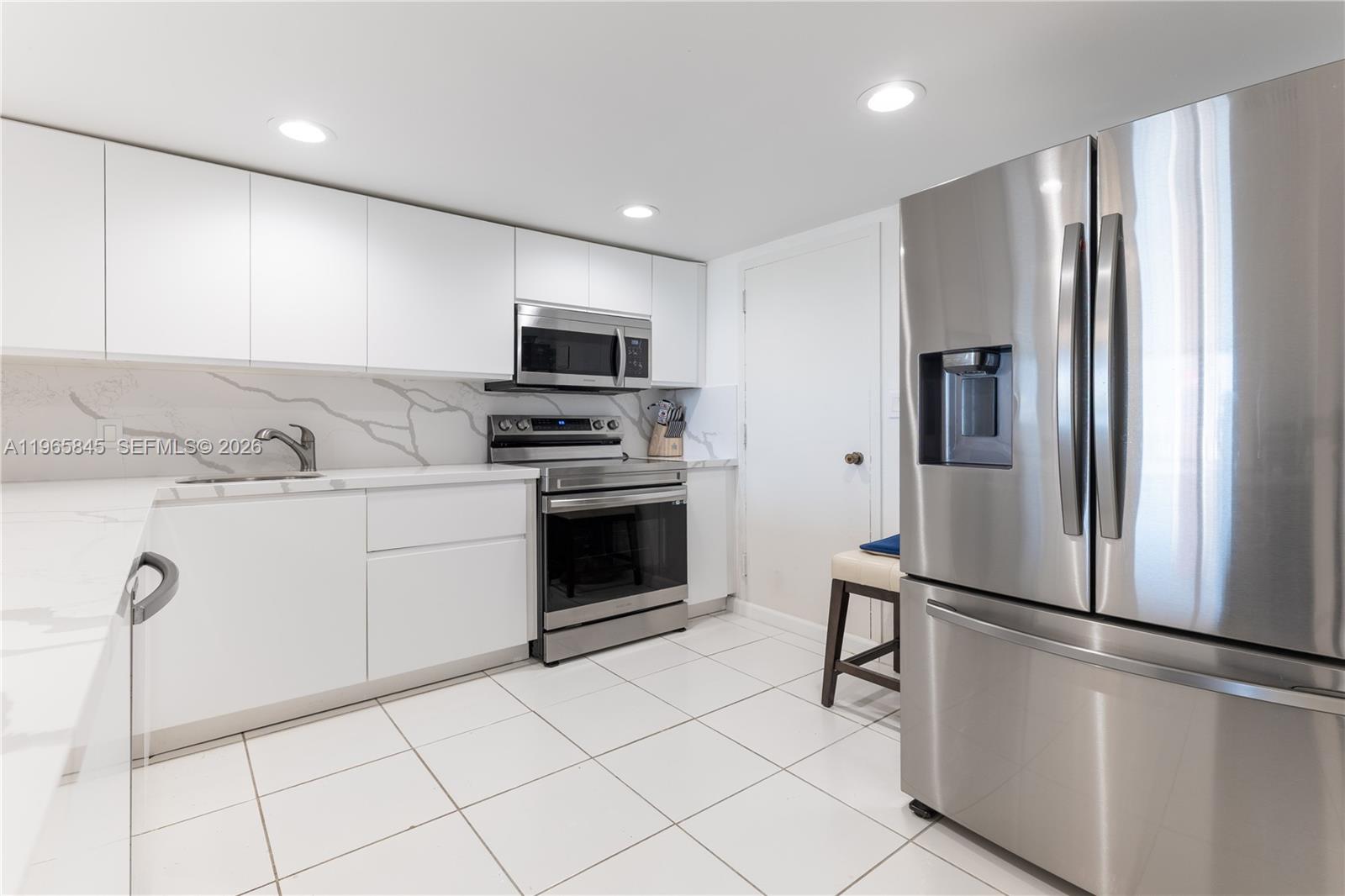 Photo of 427 Golden Isles Dr #16F, Hallandale Beach, Florida, 33009 -