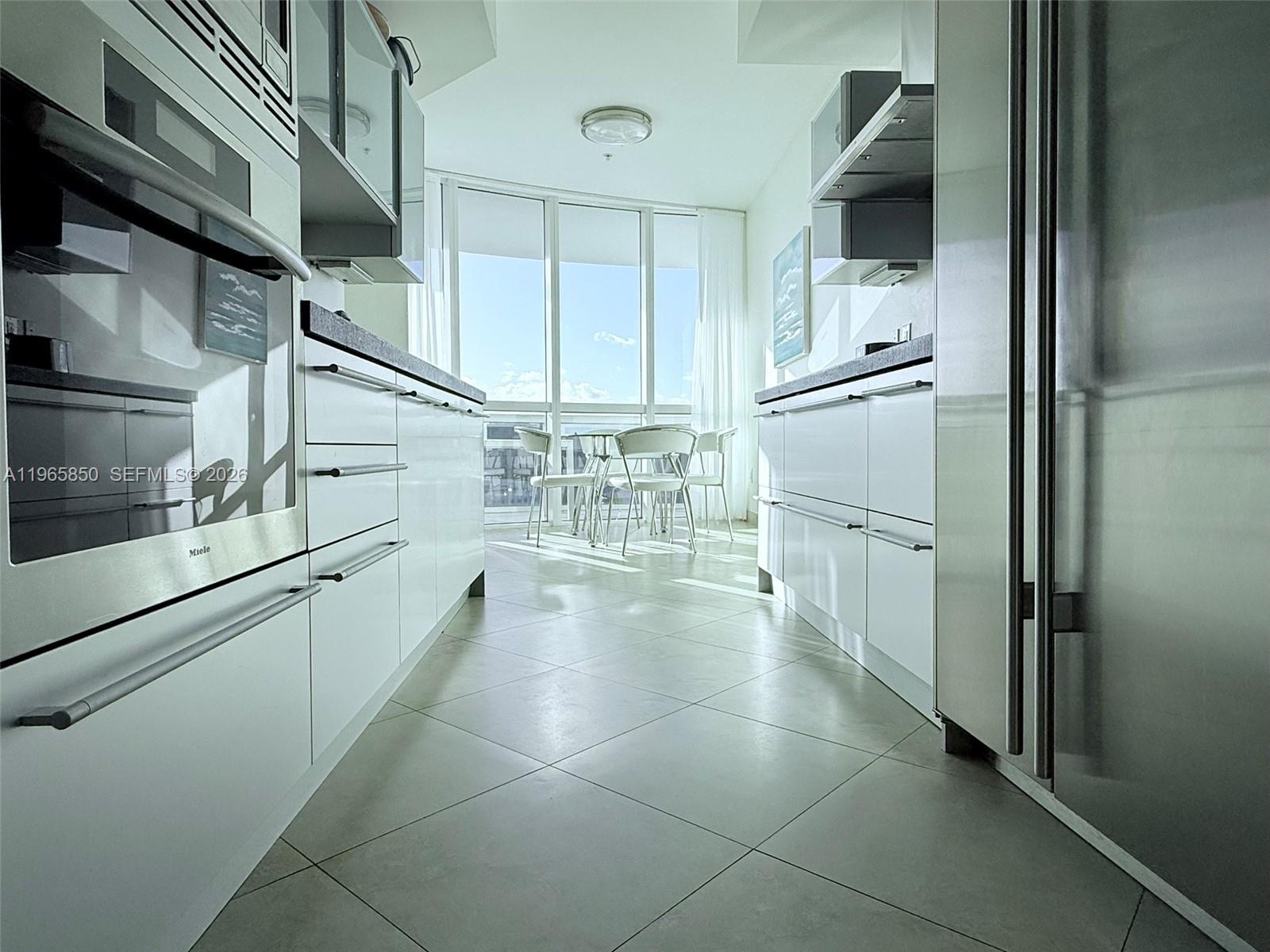 1501A 2 / 2 1289 sq. ft. $ 2026-02-15 0 foto