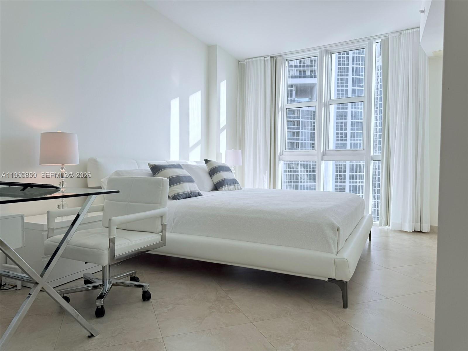 1501A 2 / 2 1289 sq. ft. $ 2026-02-15 0 foto