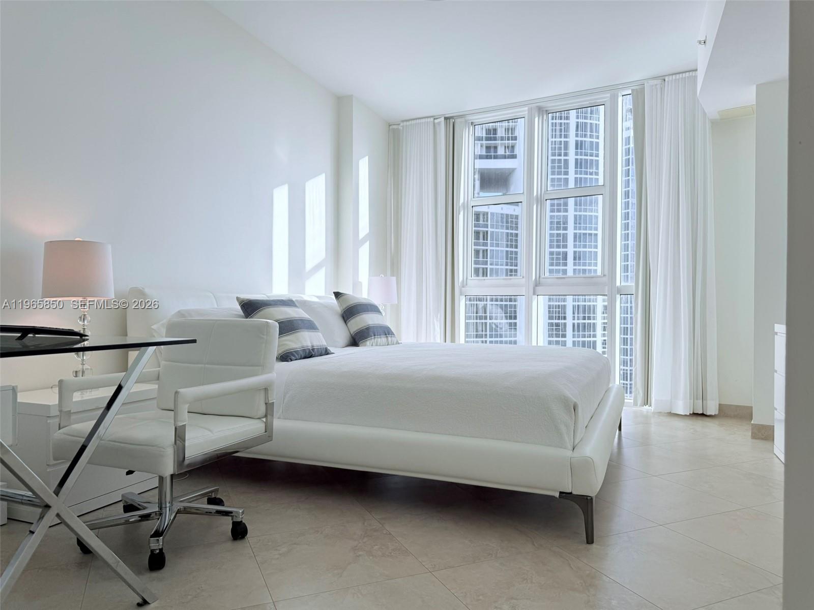 1501A 2 / 2 1289 sq. ft. $ 2026-02-15 0 foto