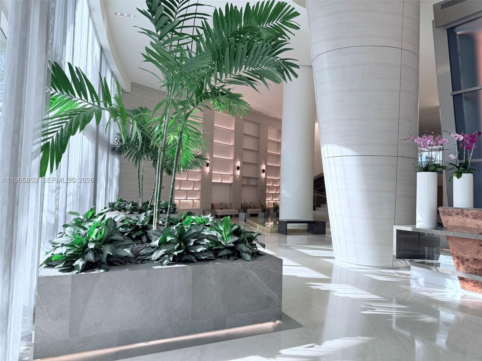 1501A 2 / 2 1289 sq. ft. $ 2026-02-15 0 foto