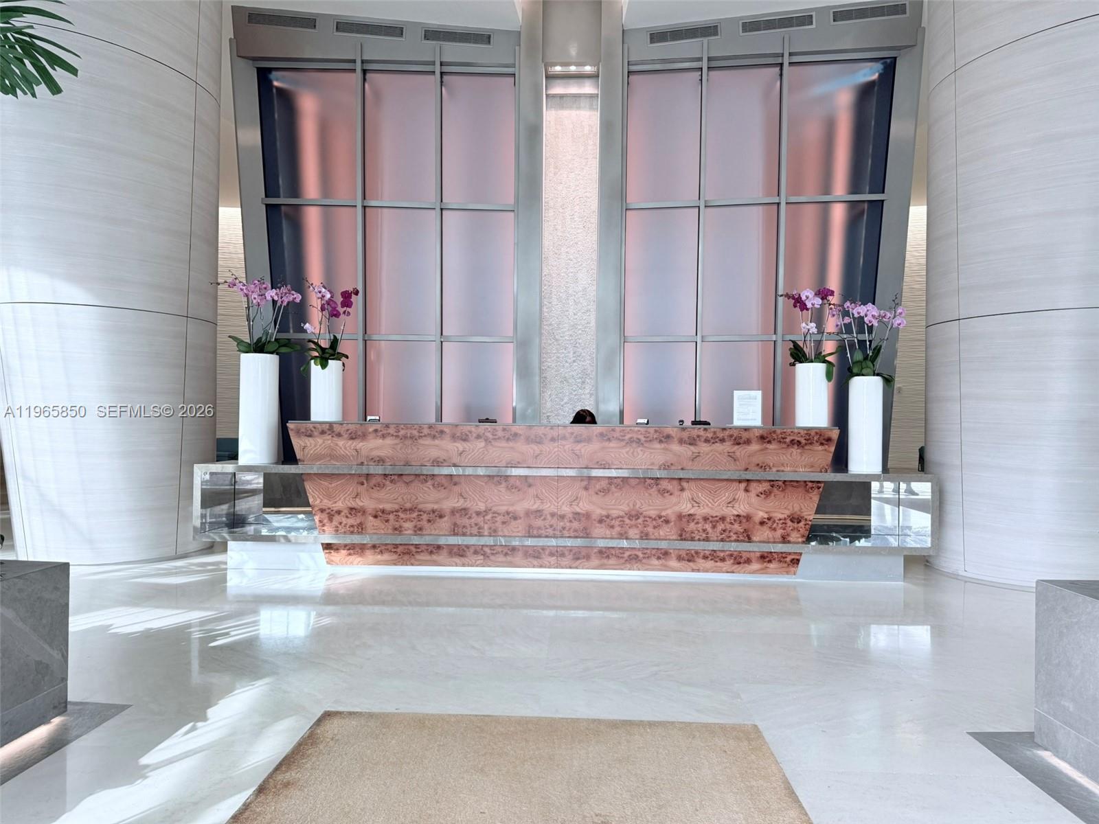 1501A 2 / 2 1289 sq. ft. $ 2026-02-15 0 foto