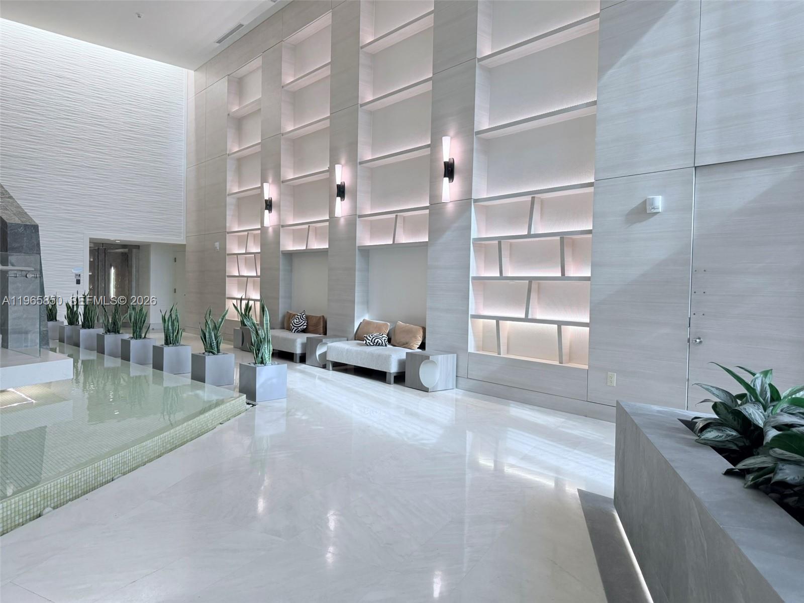 1501A 2 / 2 1289 sq. ft. $ 2026-02-15 0 foto