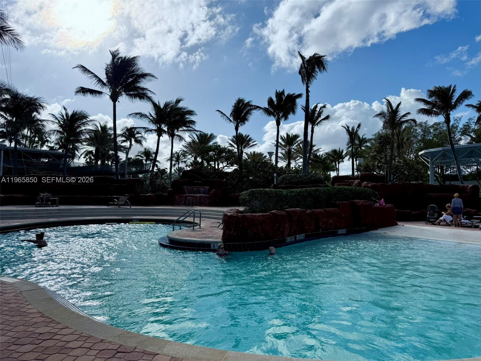 1501A 2 / 2 1289 sq. ft. $ 2026-02-15 0 foto