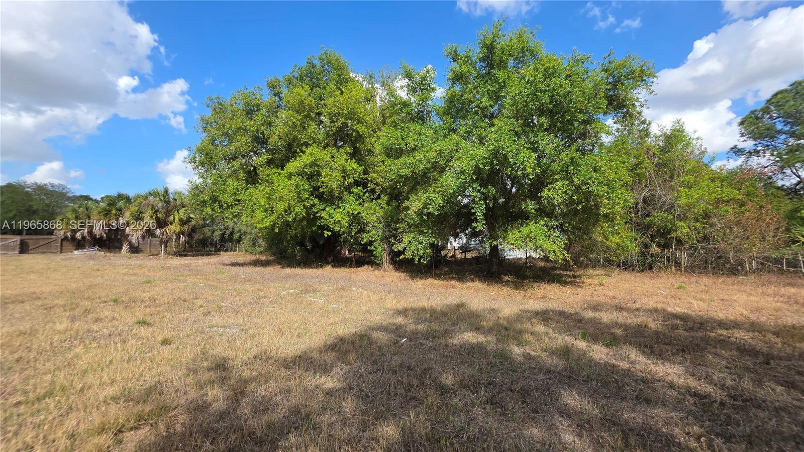 Подробнее / кв.футов $ 2026-02-15 0 Фото