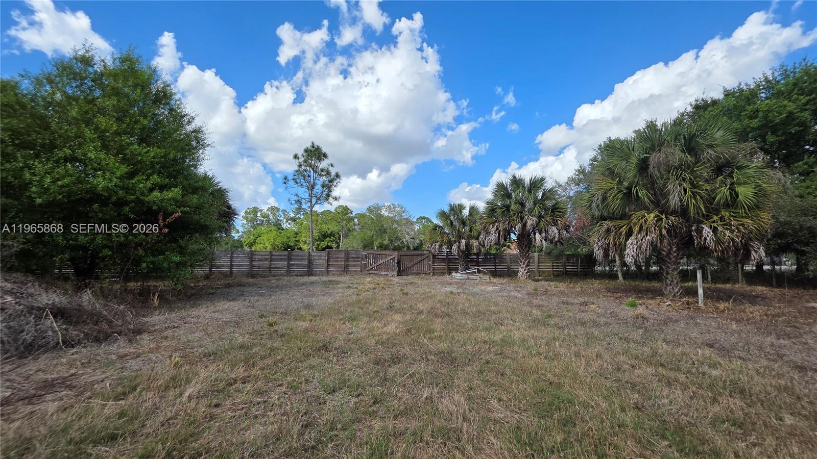 Подробнее / кв.футов $ 2026-02-15 0 Фото