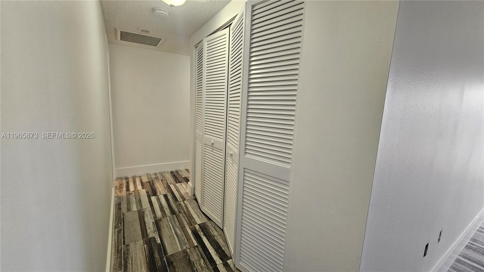 See details 22G 2 / 2 1240 sq. ft. $ 2026-02-15 0 Photo