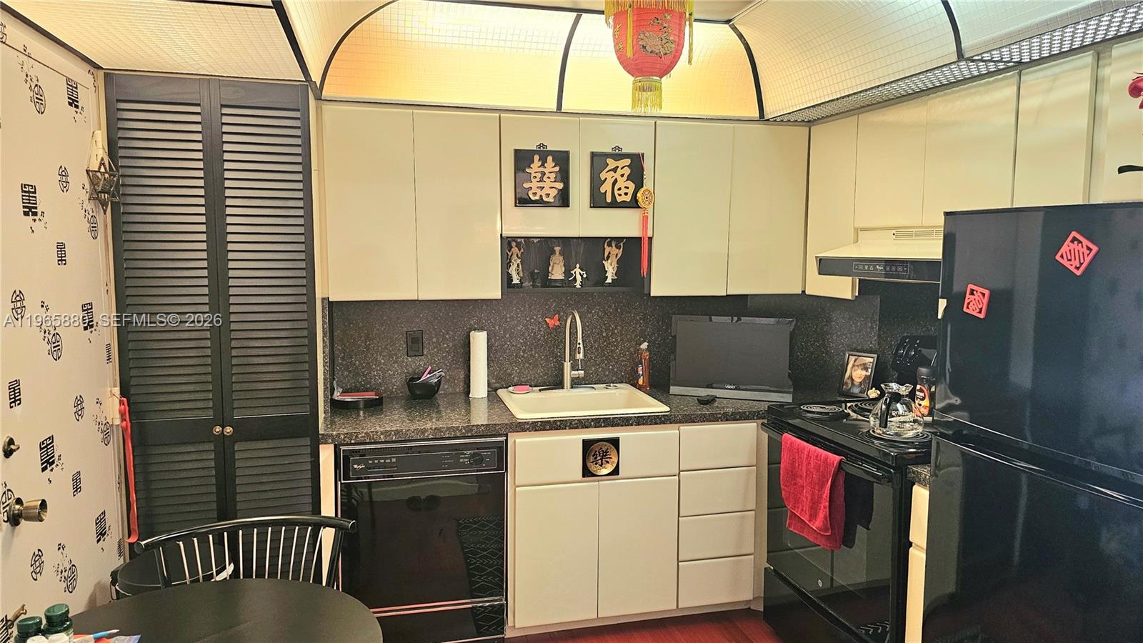 10J 2 / 2 1240 sq. ft. $ 2026-02-15 0 Photo