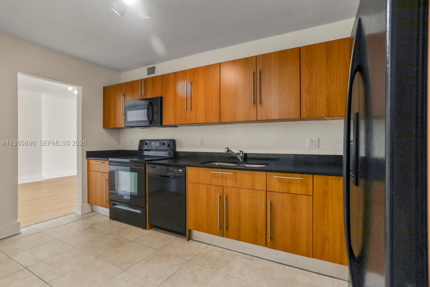 Photo of 3000 Ocean Dr #1110, Hollywood, Florida, 33019 -