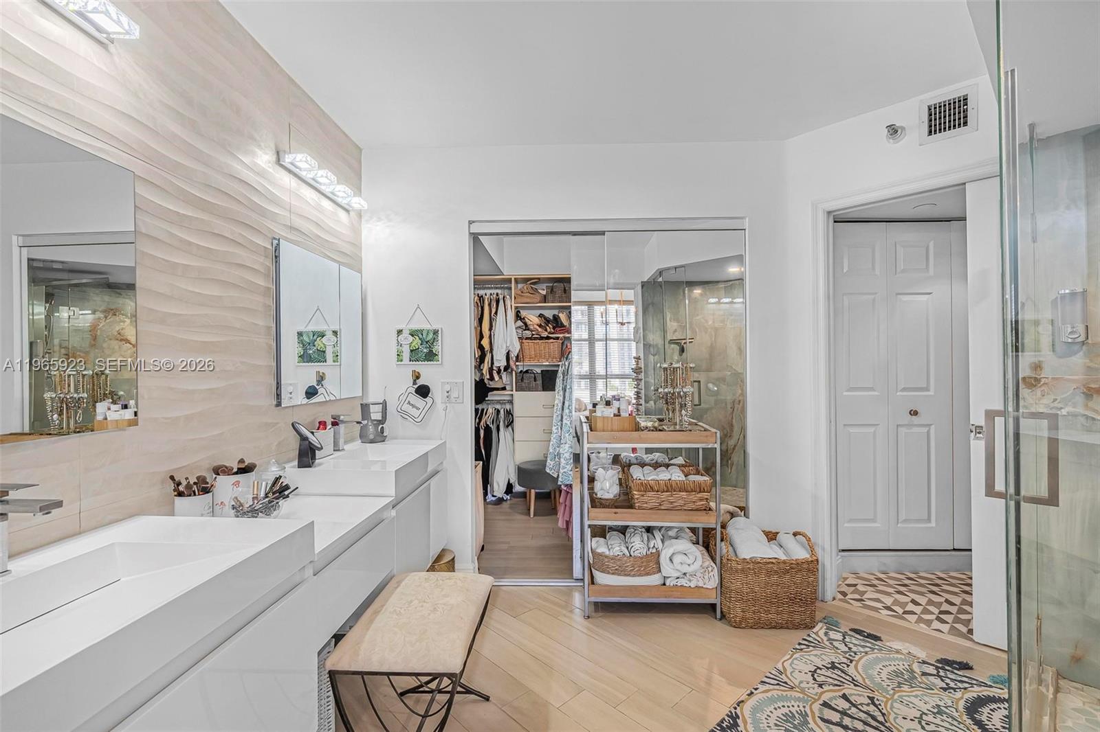 Photo of 3500 Mystic Pointe Dr  #604, Aventura, Florida, 33180 - 