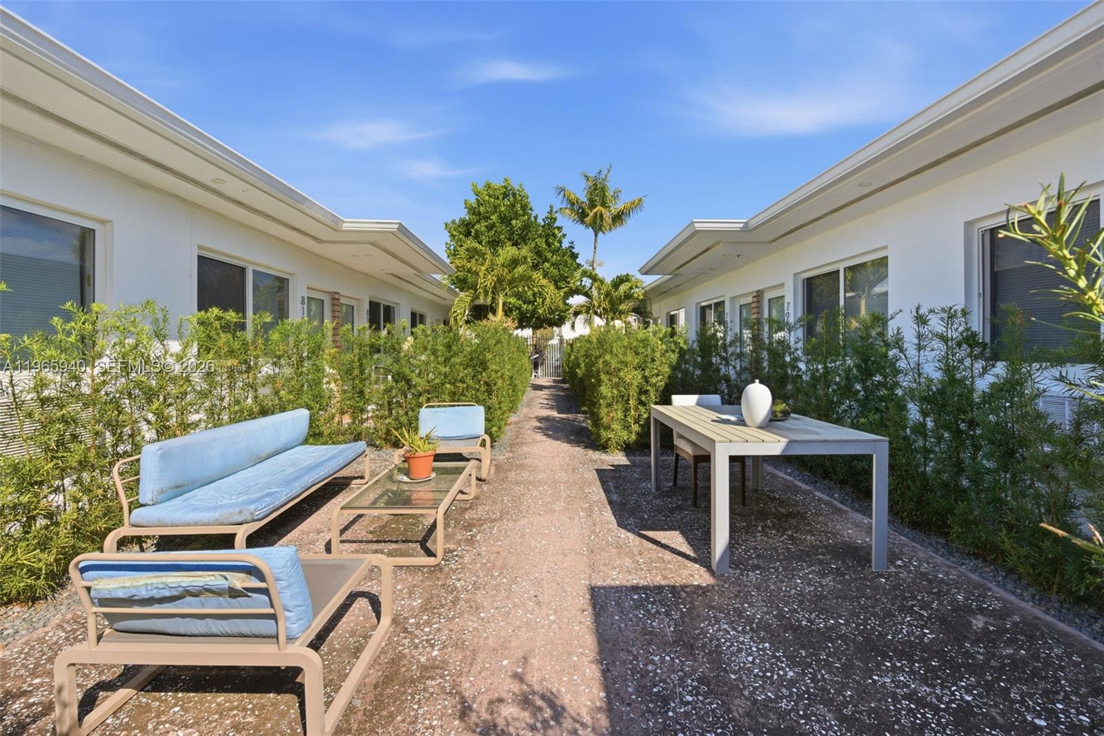   /   sq. ft. $ 2026-02-16 0 foto