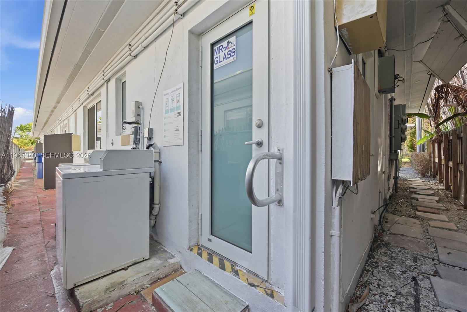   /   sq. ft. $ 2026-02-16 0 foto