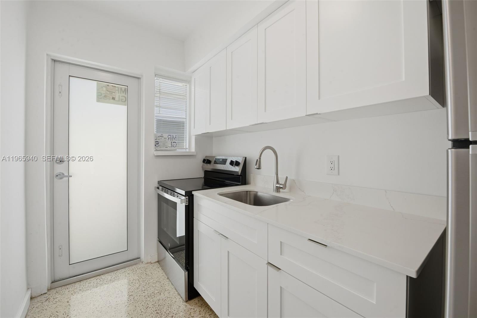   /   sq. ft. $ 2026-02-16 0 foto