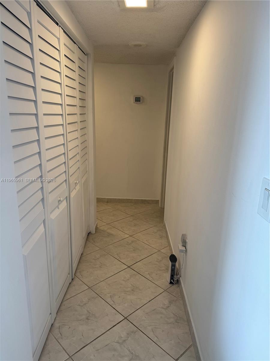 Подробнее 1908 2 / 2 1220 кв.футов $ 2026-02-24 0 Фото