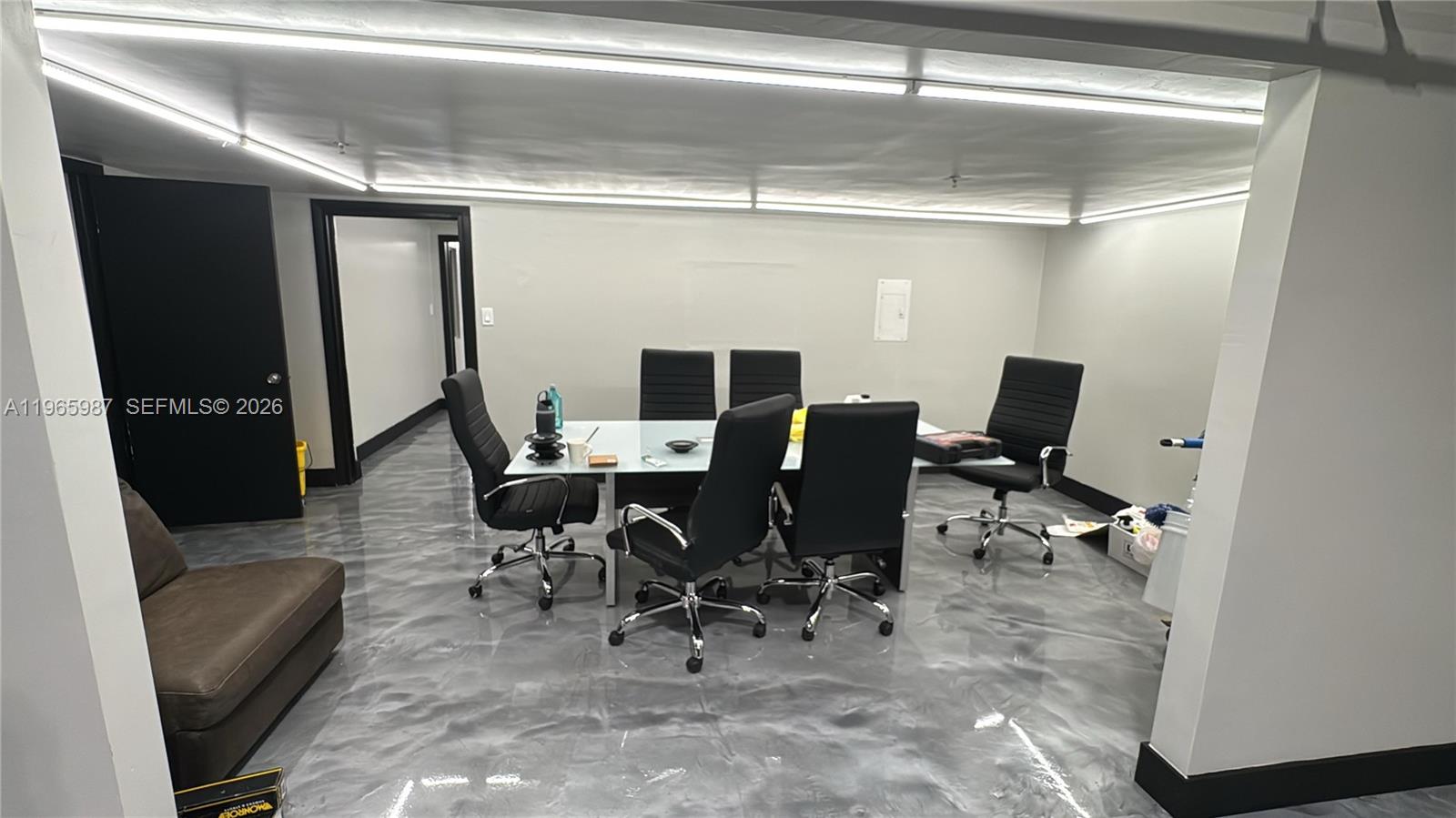 See details / sq. ft. $ 2026-02-24 0 Photo