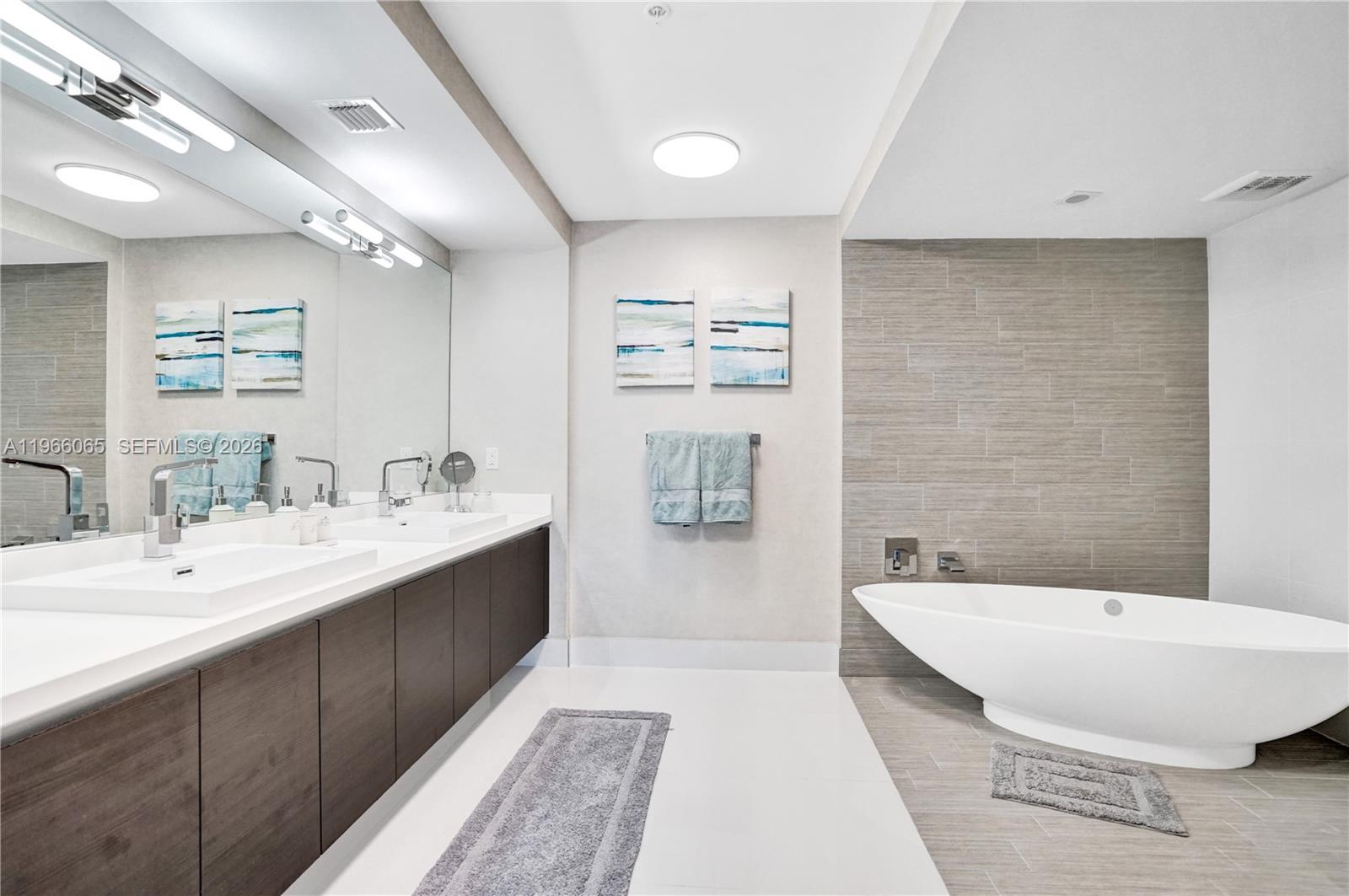 4-2104 2 / 3 1541 sq. ft. $ 2026-02-16 0 Photo