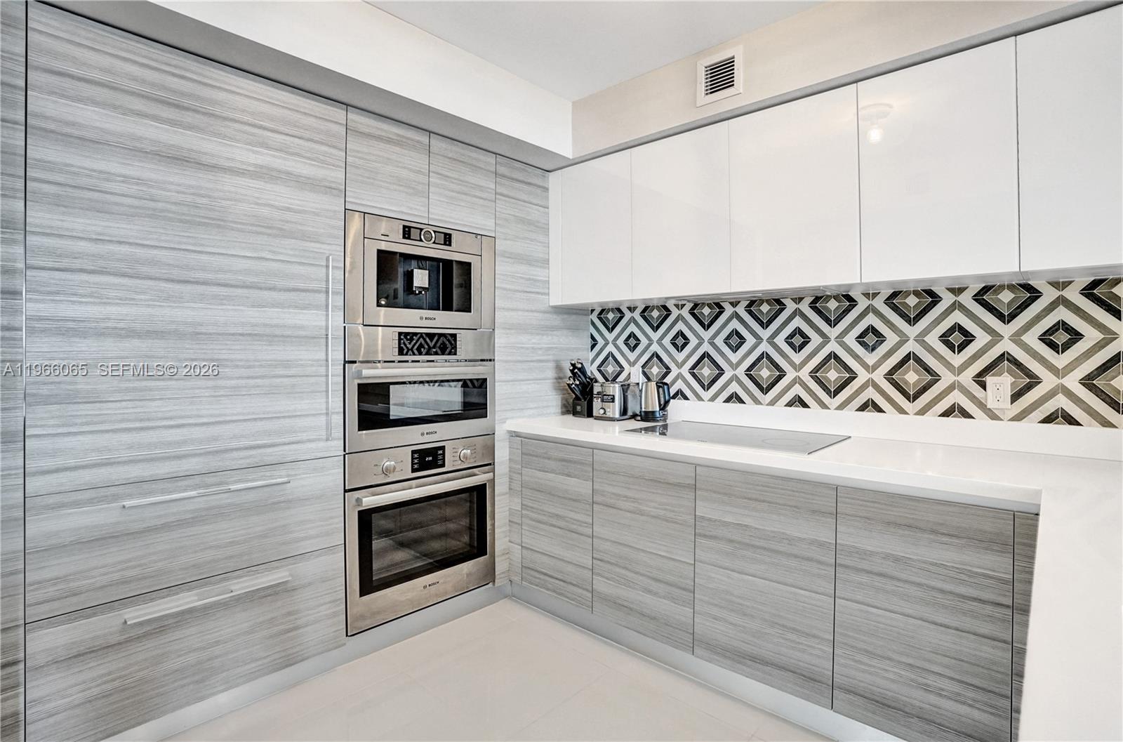 4-2104 2 / 3 1541 sq. ft. $ 2026-02-16 0 Photo