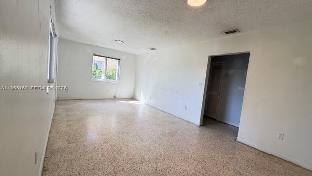   /  2052 кв.футов $ 2026-02-16 0 Фото