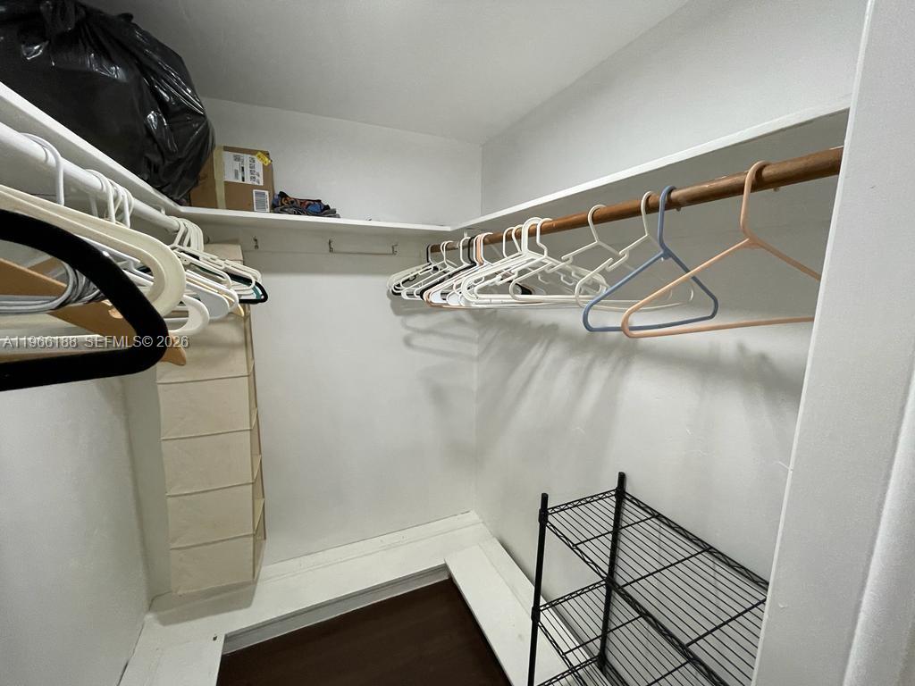 See details 215 1 / 2 744 sq. ft. $ 2026-02-16 0 Photo