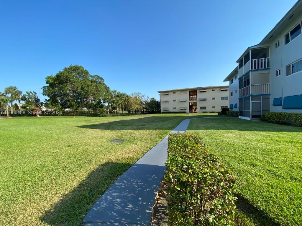 See details 215 1 / 2 744 sq. ft. $ 2026-02-16 0 Photo