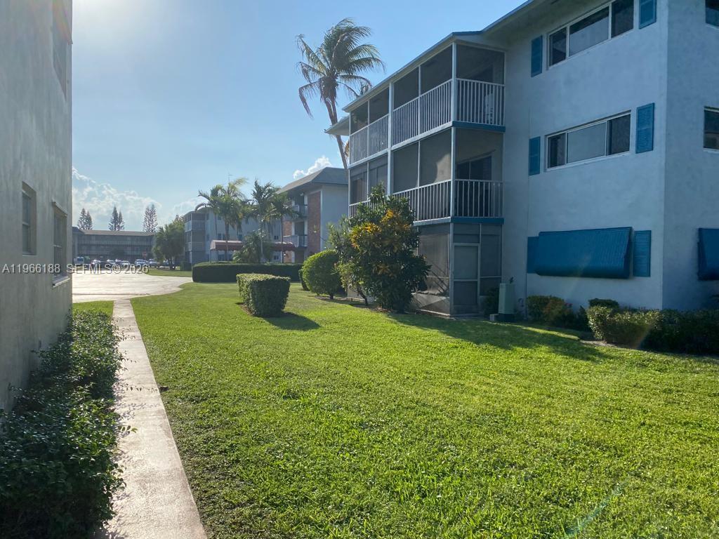 See details 215 1 / 2 744 sq. ft. $ 2026-02-16 0 Photo