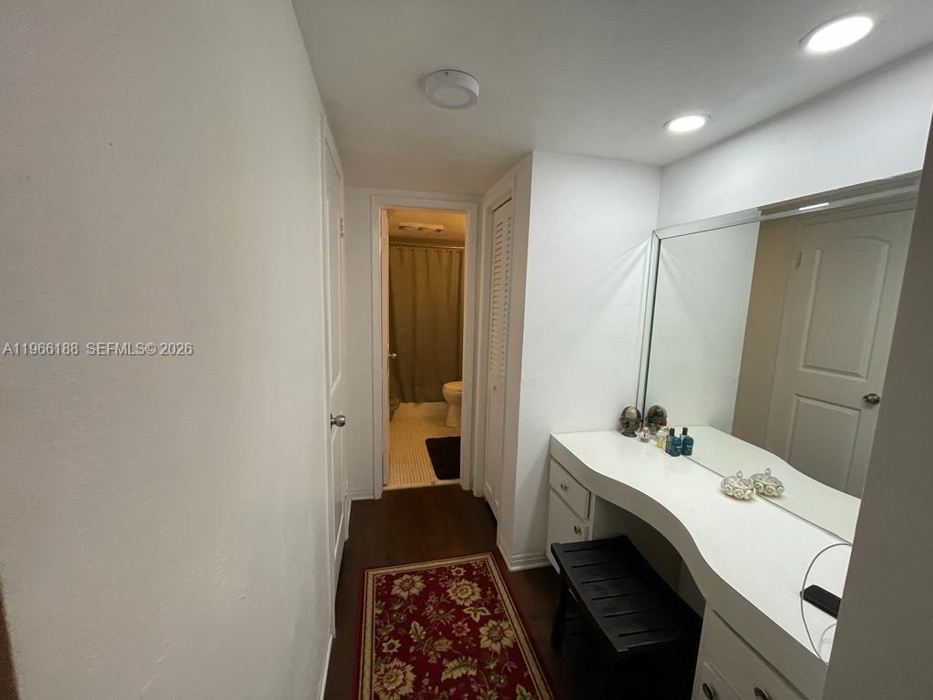 See details 215 1 / 2 744 sq. ft. $ 2026-02-16 0 Photo