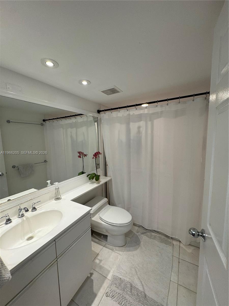 Photo of 3530 Mystic Pointe Dr  #3003, Aventura, Florida, 33180 - 