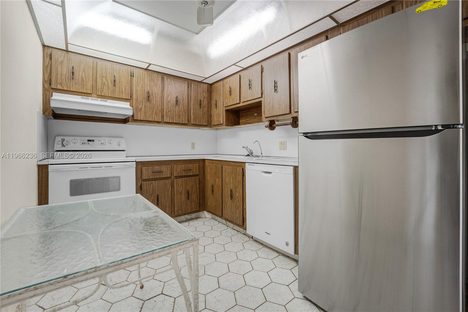 Photo of 20301 Country Club Dr  #1826, Aventura, Florida, 33180 - 