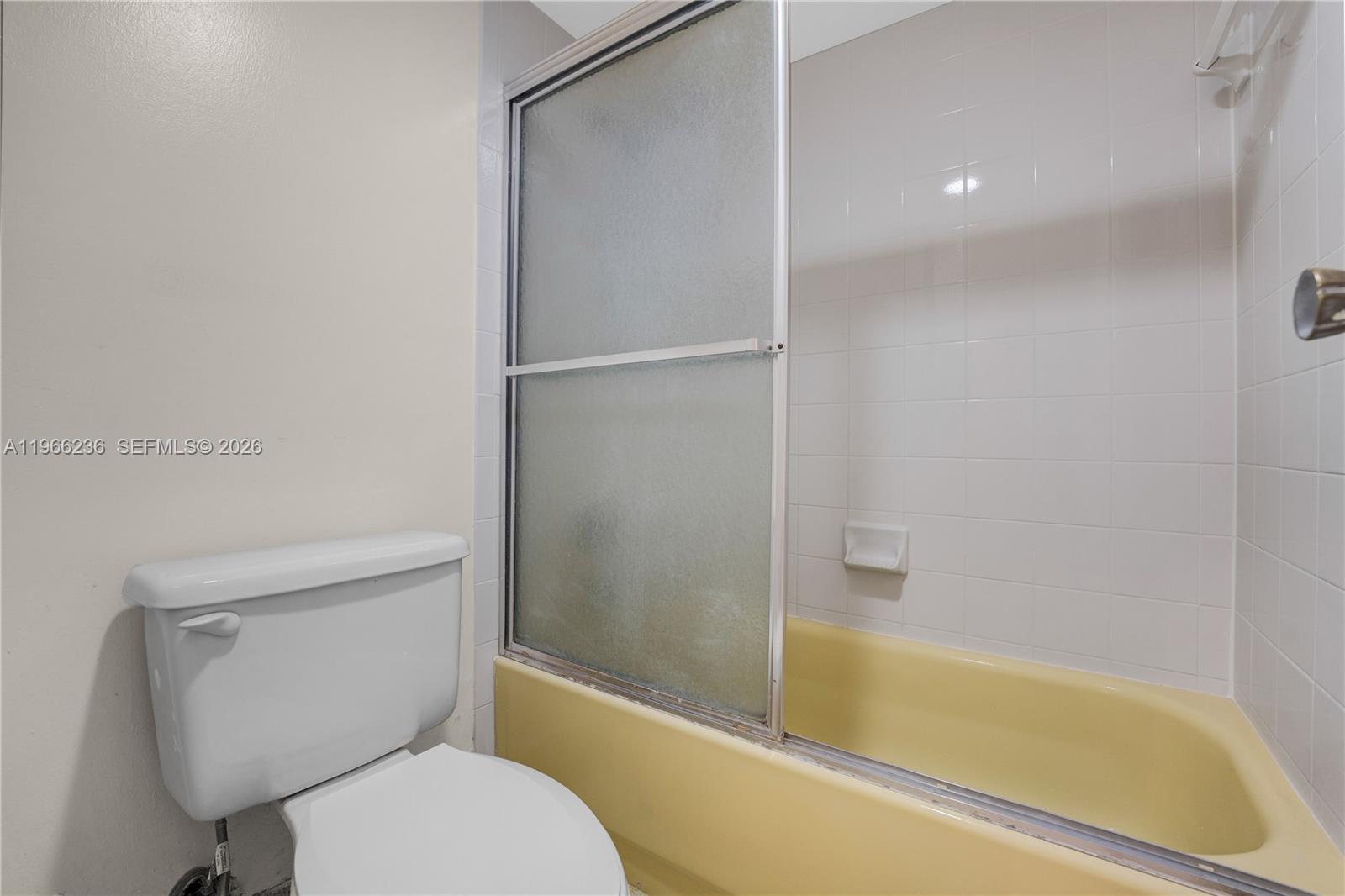 Photo of 20301 Country Club Dr  #1826, Aventura, Florida, 33180 - 