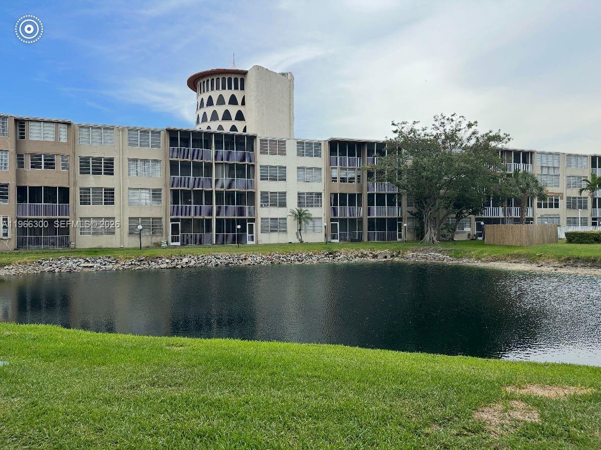 See details 105 2 / 1 1036 sq. ft. $ 2026-02-16 0 Photo