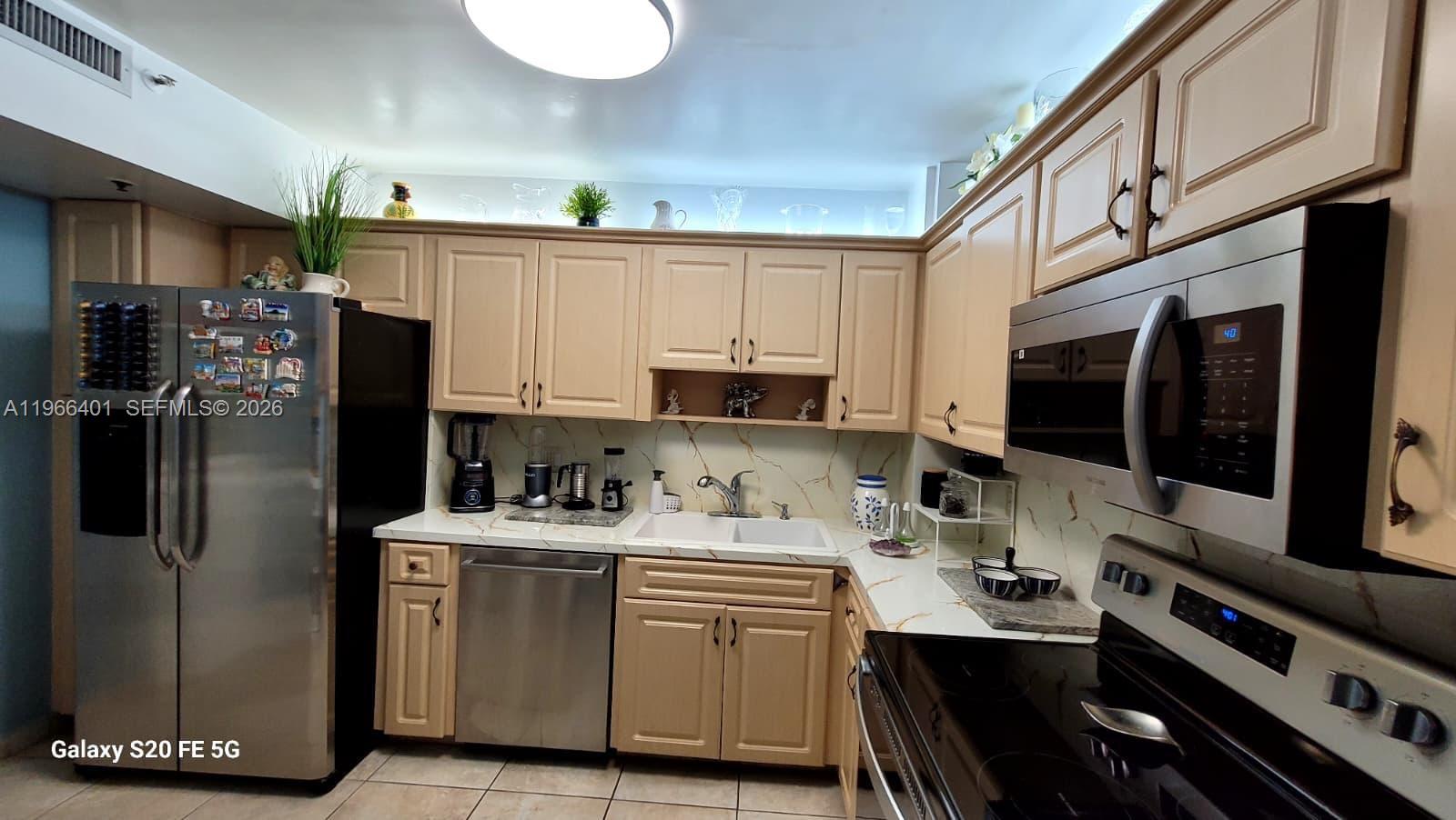 See details 705 2 / 2 1132 sq. ft. $ 2026-02-16 0 Photo