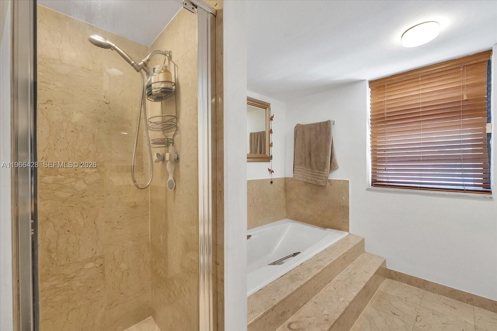 Ver detalles 301 2 / 2 1400 sq. ft. $ 2026-02-16 0 foto