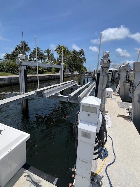   /   кв.футов $ 2026-02-16 0 Фото