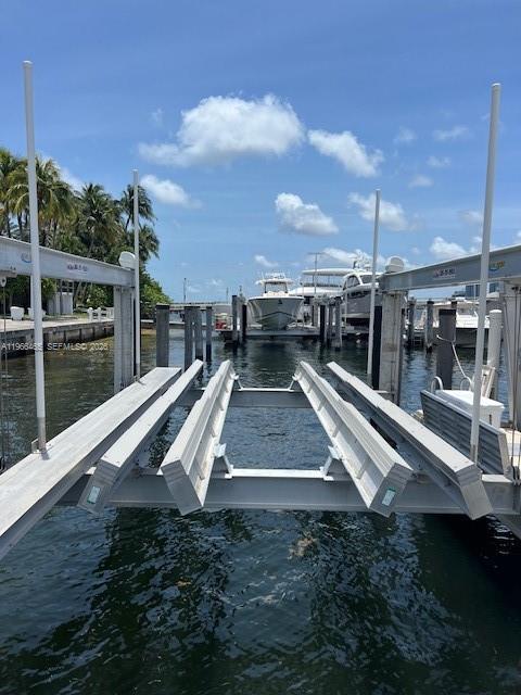   /   кв.футов $ 2026-02-16 0 Фото