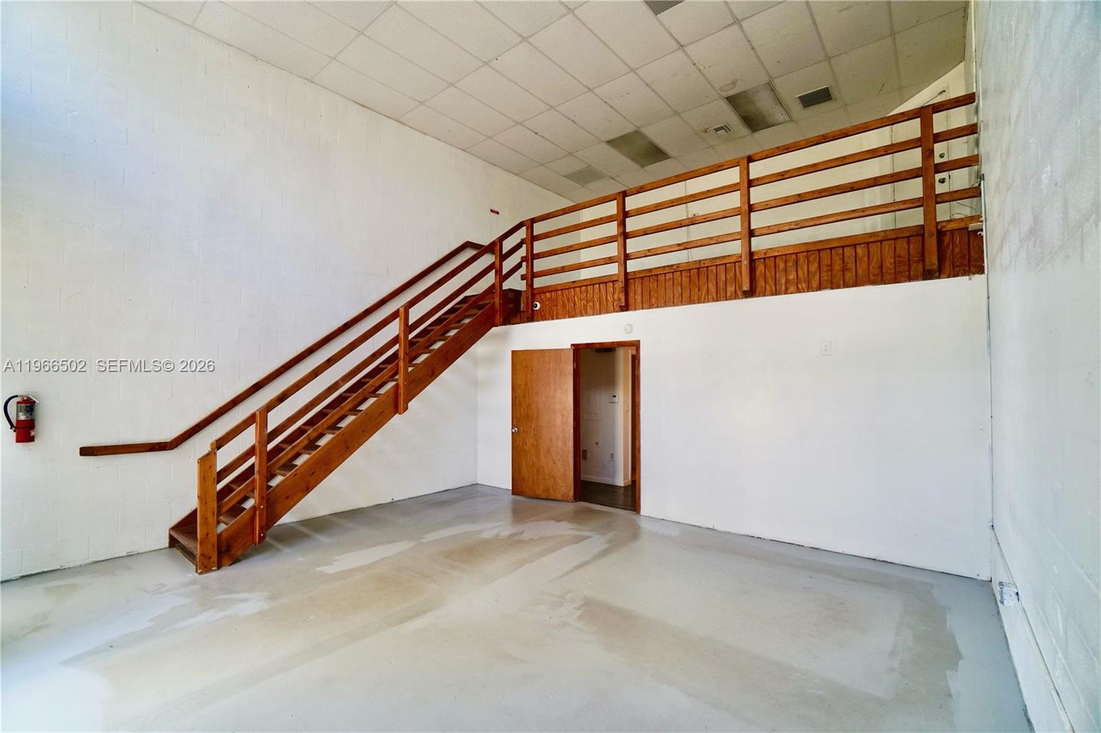 Подробнее 4 / кв.футов $ 2026-02-16 0 Фото