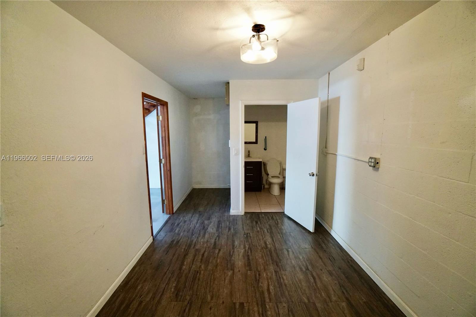 Подробнее 4 / кв.футов $ 2026-02-16 0 Фото