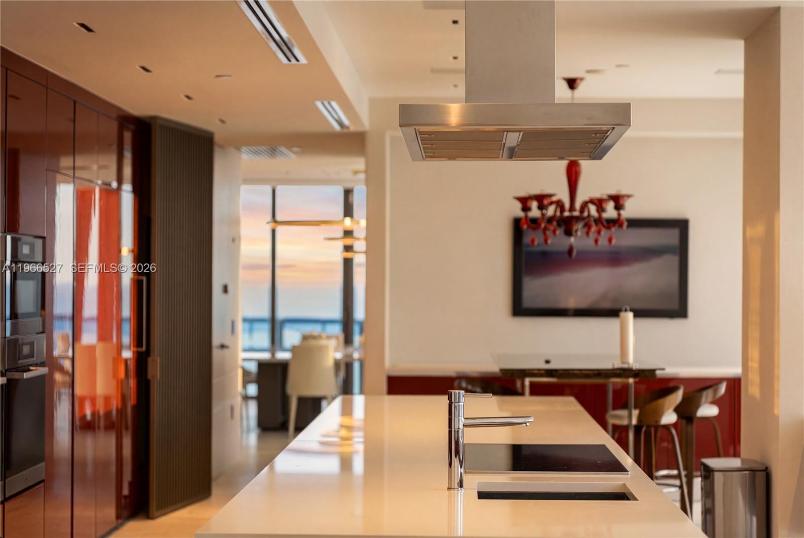 9 4 / 6 4992 кв.футов $ 2026-02-16 0 Фото