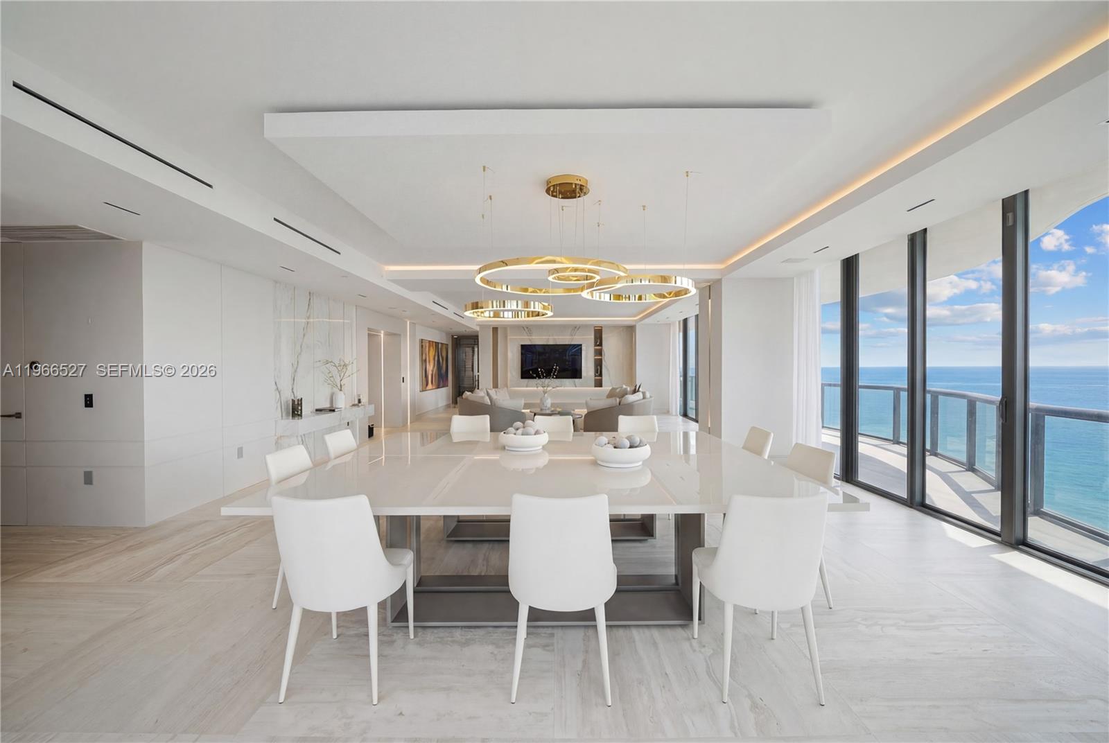 9 4 / 6 4992 кв.футов $ 2026-02-16 0 Фото