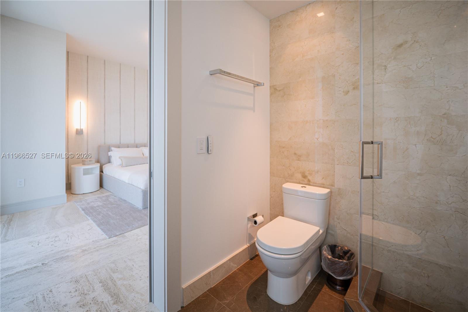 9 4 / 6 4992 кв.футов $ 2026-02-16 0 Фото