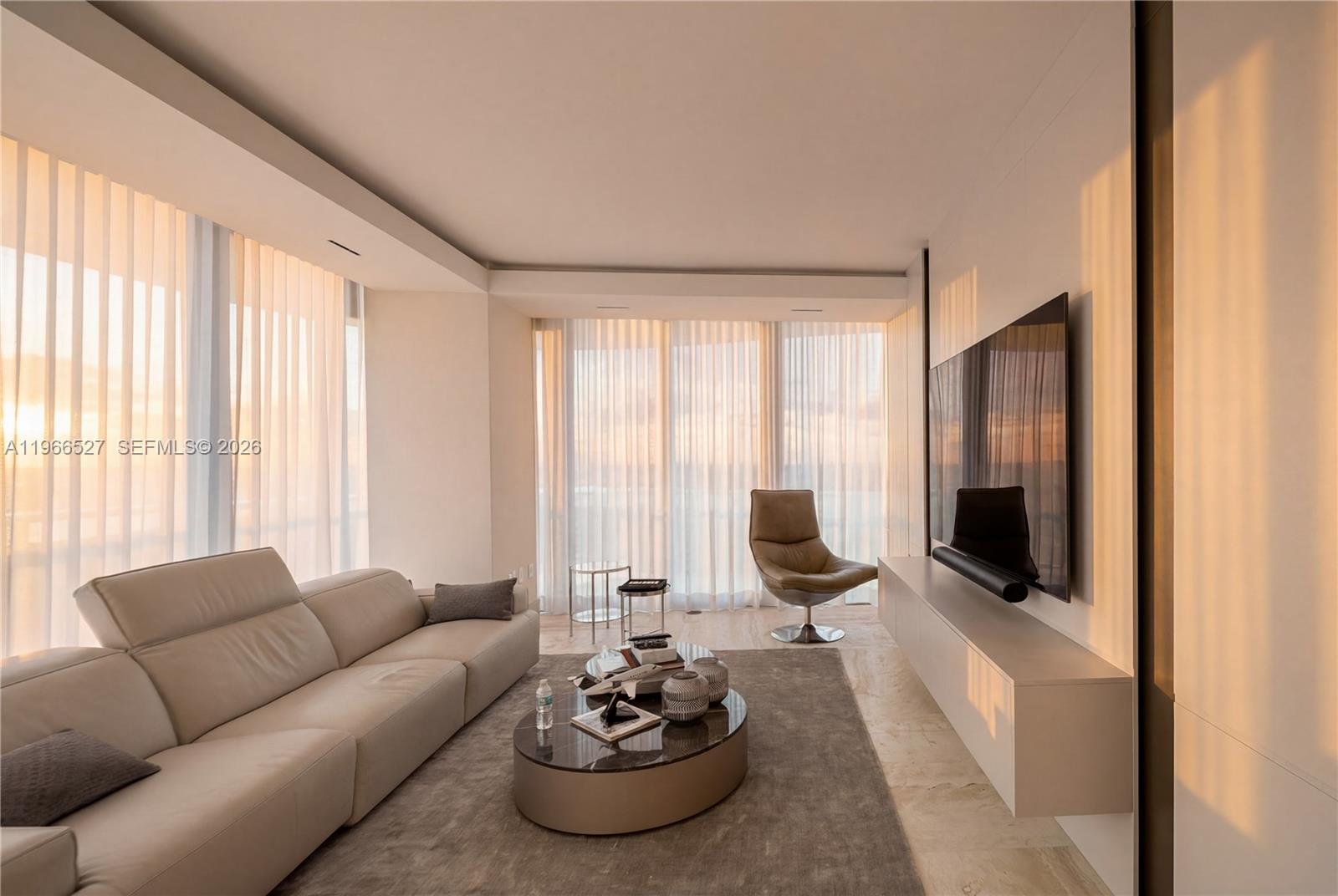 9 4 / 6 4992 кв.футов $ 2026-02-16 0 Фото