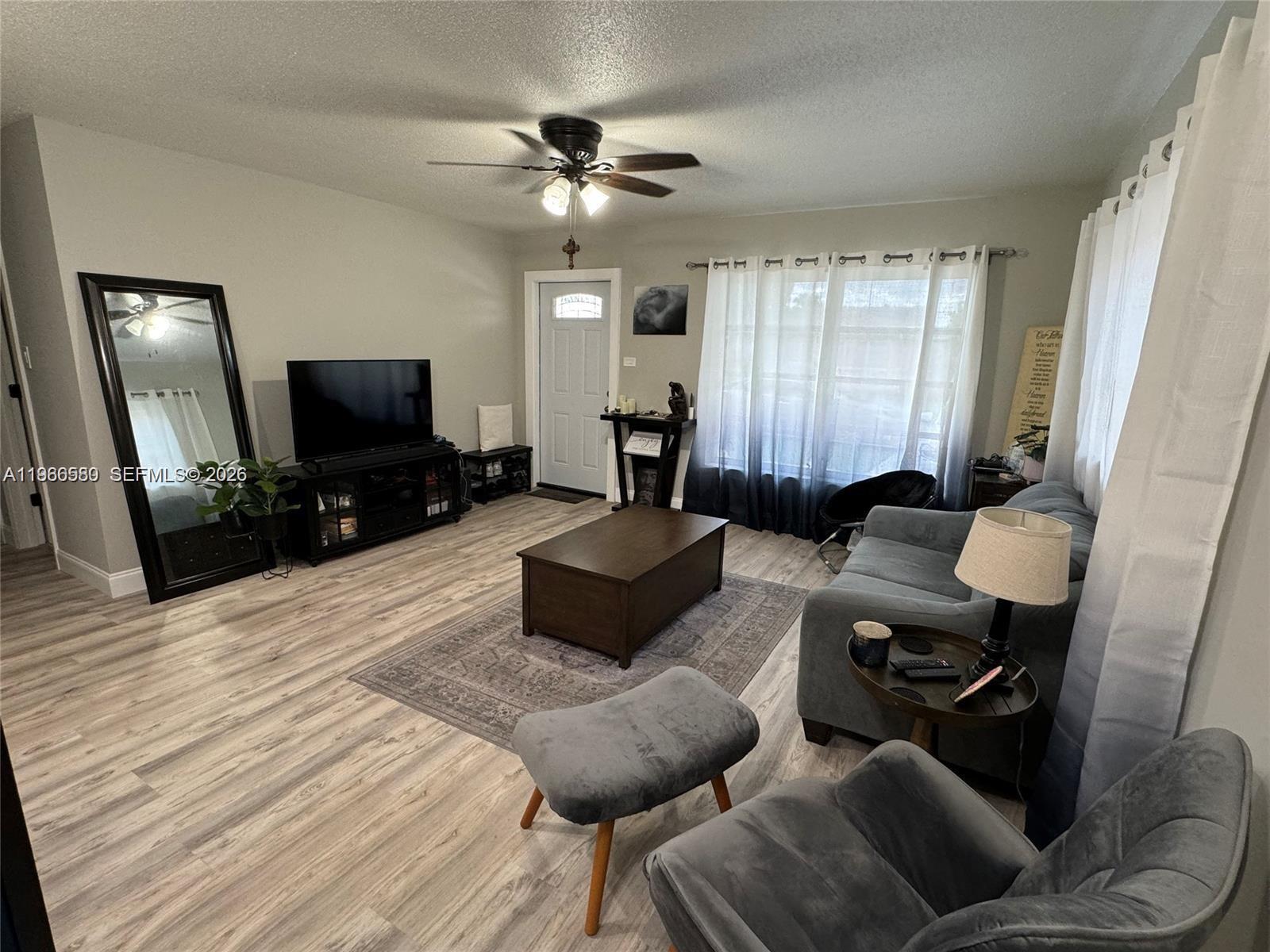 6733 2 / 2 1128 sq. ft. $ 2026-02-17 0 Photo