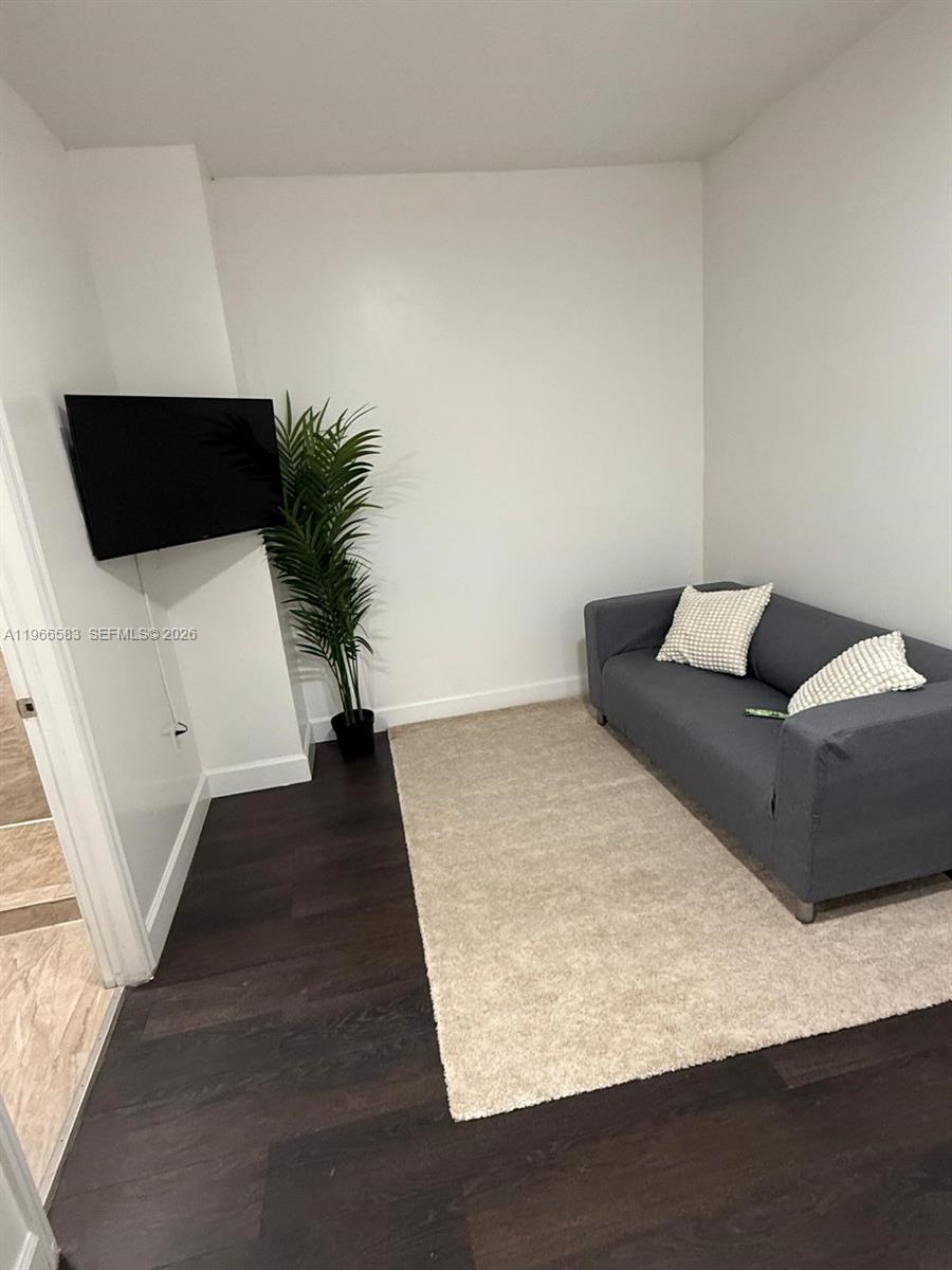   /   sq. ft. $ 2026-02-17 0 foto