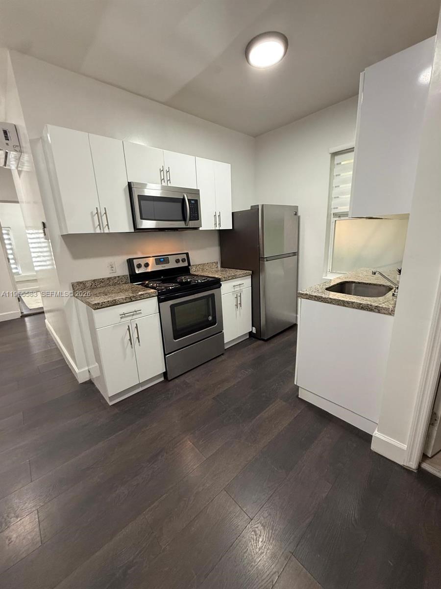   /   sq. ft. $ 2026-02-17 0 foto