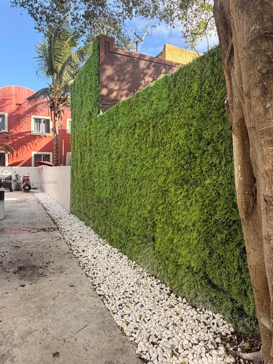   /   sq. ft. $ 2026-02-17 0 foto